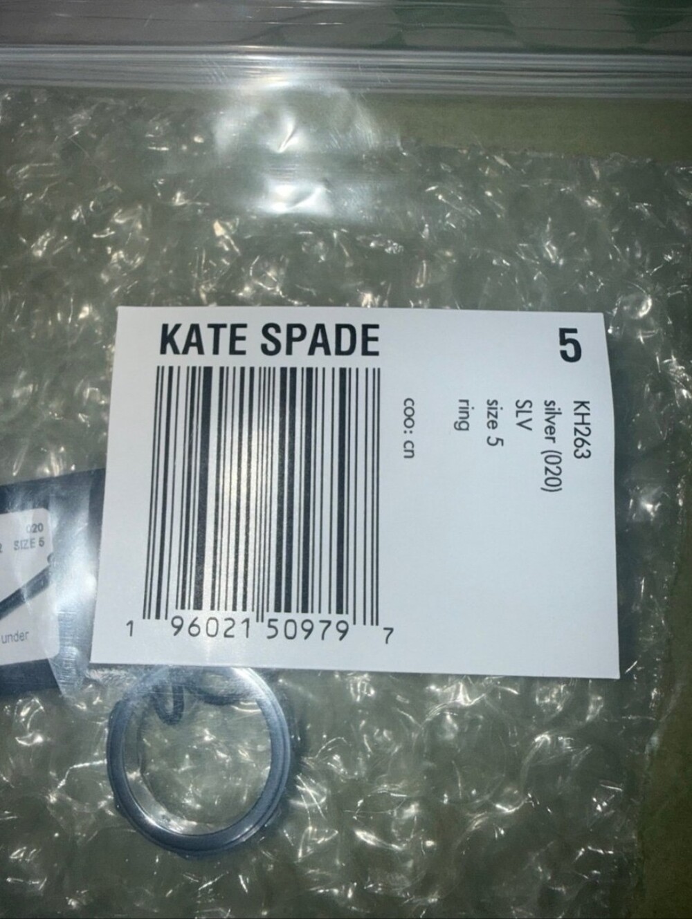 SPOT THE SPADE SILVER RING - Picture 4 of 7